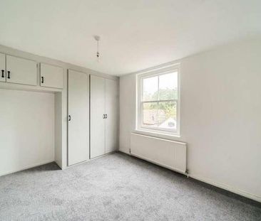 Chobham, Woking, GU24 - Photo 5