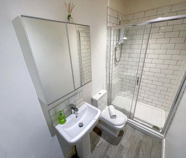 1 bedroom in a house share to rent - Photo 6