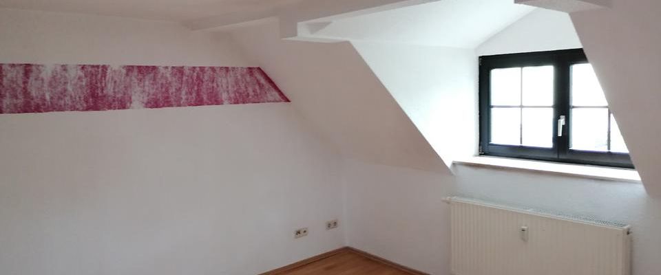 Großzügige 2-Zimmer Dachgeschosswohnung mit Abstellkammer - Foto 1