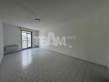 Location Appartement 3 pièces 72m² SETE 34200 - Photo 3