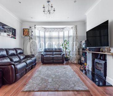 4 bedroom semi-detached house to rent - Photo 2