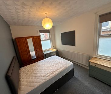 6 bedroom house - Photo 2