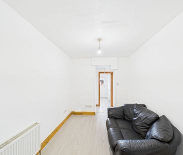 1 Bedroom - Photo 6
