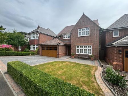 14 Pickwick Gardens, Wolverhampton, West Midlands, WV3 9EH - Photo 2