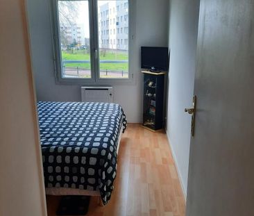 Location Appartement 3 pièces Meublé 50m² CORBEIL ESSONNES 91100 - Photo 2