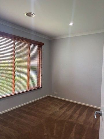 Modern Coastal Living in the Heart of Torquay! - Photo 4