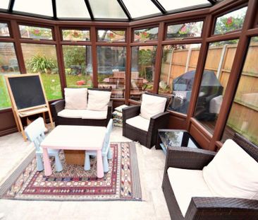 4 bedroom detached house to rent - Photo 4