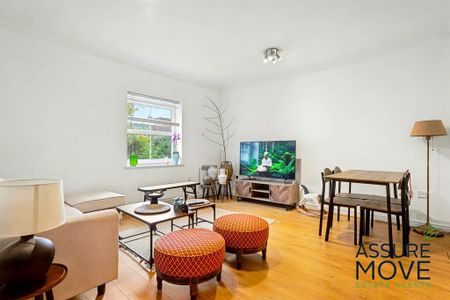 1 bedroom flat to rent - Photo 2