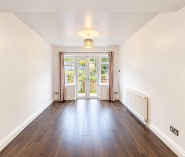 2 bedroom maisonette to rent - Photo 1