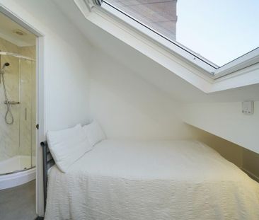 6 bedroom house to rent - Photo 2