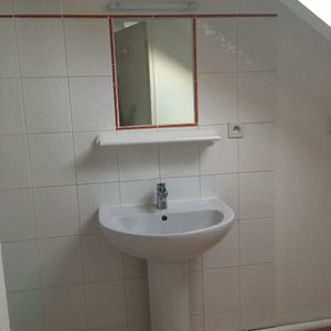 Location Appartement 1 pièce 28m² - Photo 2
