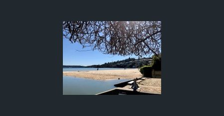 BRIGHT ONE BEDROOM APARTMENT WITH STUDY - Photo 4