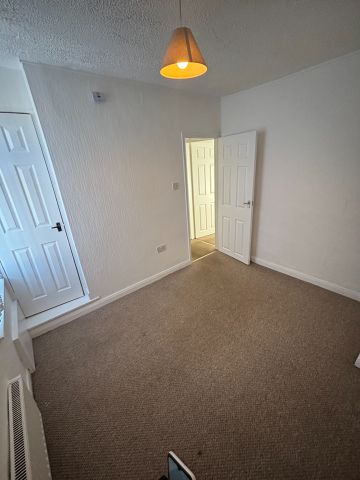2 Bed Terraced House, Tudor Street, L6 - Photo 3