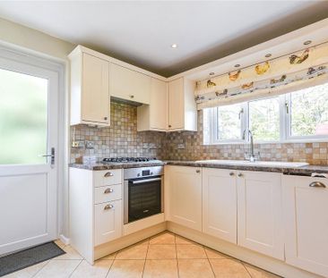 3 bedroom detached bungalow to rent - Photo 4