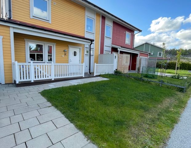 Torpa Ängsvä - Photo 1