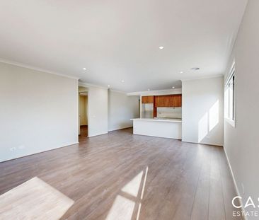14 Bolshoi Boulevard, Clyde North - Photo 2