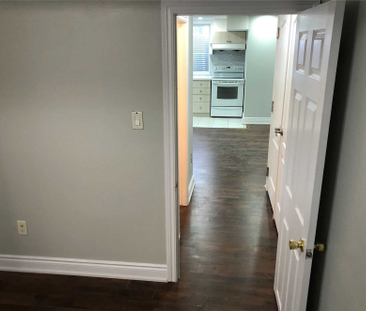 For Lease - 16 Janda Court, Toronto, Ontario - Photo 6