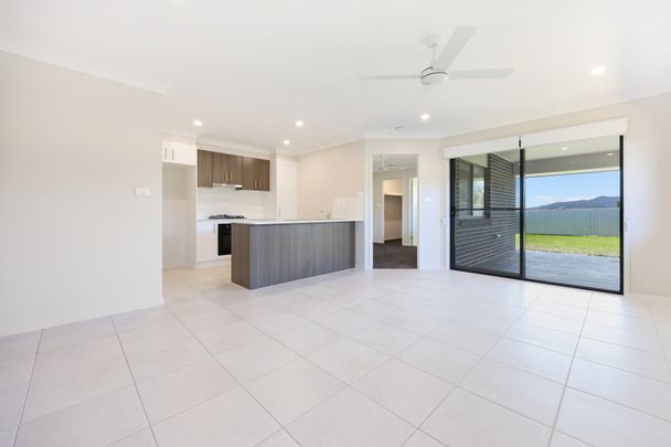 NORTH TAMWORTH - Brand New 4 Bedroom Home - Photo 1