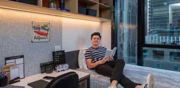 6 Bedroom Apartment (Ensuite) - Photo 2