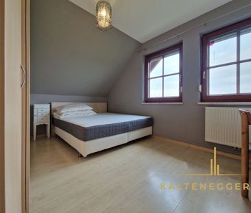 Gepflegtes Einfamilienhaus mit 5 Zimmern, großem Garten, Pool & Garage - Photo 2