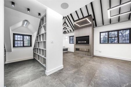 3 bedroom penthouse to rent - Photo 5