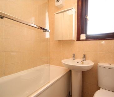 Weston Road, Guildford, Surrey, GU2 8AU - Photo 6