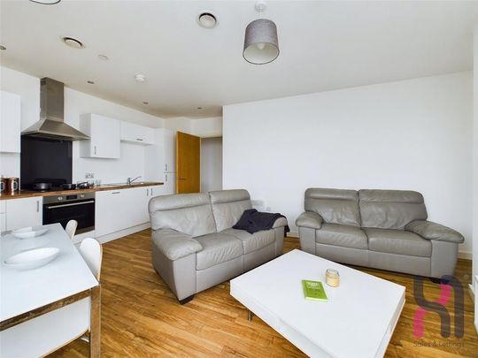 2 bedroom flat to rent - Photo 1