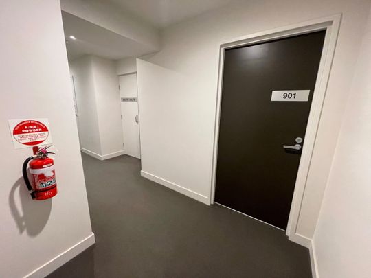 901/36 La Trobe Melbourne VIC 3000 - Photo 1