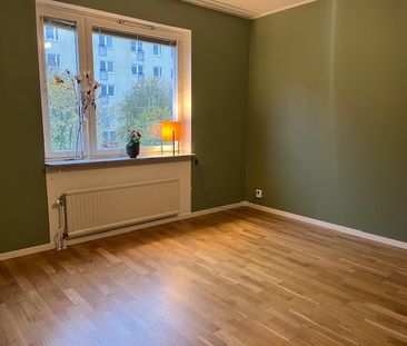 Flyghamnsvägen, Täby - Foto 3