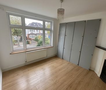 2 Bed Flat, Northampton Road, CR0 - Photo 5