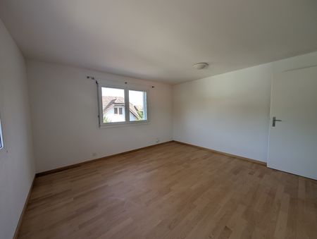 4.5-Zimmer-Maisonettewohnung mit Galerie und Balkon in Ziefen - Photo 4
