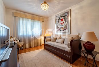Apartamento T4 em Porto