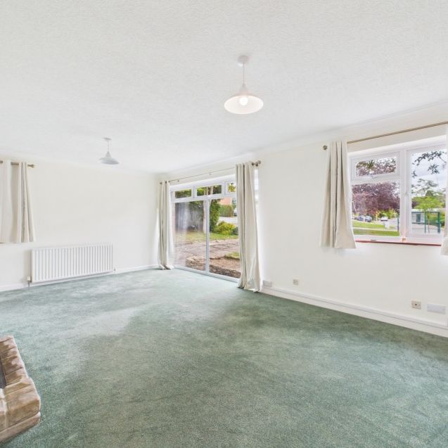 Lawson Glade, Charlton Kings, Cheltenham, Gloucestershire, GL53 - Photo 1