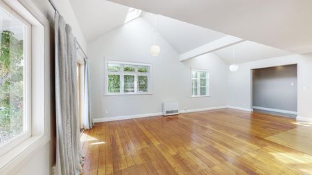 19 Scarborough Terrace, Mount Victoria - Photo 5