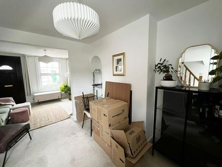 2 bedroom terraced house to rent - Photo 2