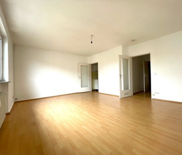 Schöne 1-Zimmer-Wohnung mit Küche in zentraler Lage in Frankfurt-Bo... - Foto 1