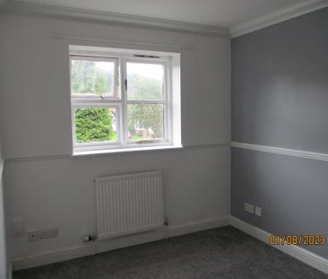 3 bedroom semi-detached house to rent - Photo 5