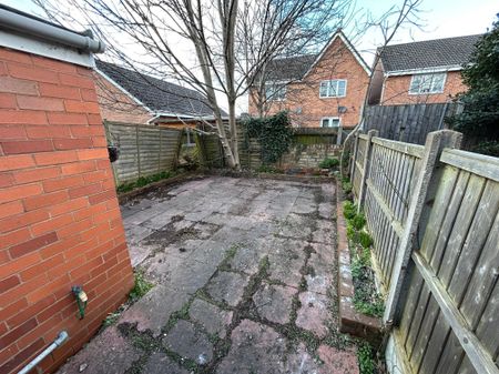 Sidaway Street, Cradley Heath, B64 - Photo 4