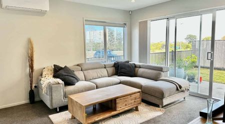 Cozy Retreat on Recovery Road, Papakura - Photo 5