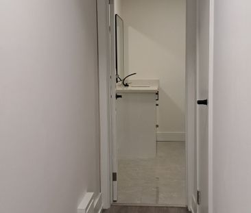 For Lease - 1659 Rizzardo Crescent Unit# LOWER LEVEL, Innisfil, Ont... - Photo 1