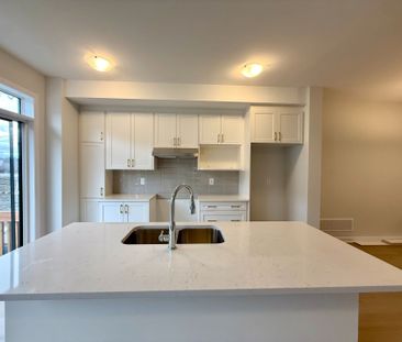 For Lease - 504 Ingenuity Row, Kanata, Ontario - Photo 5