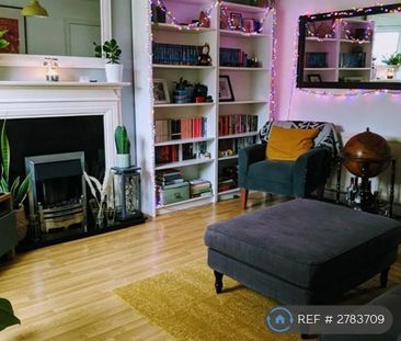 2 bedroom semi-detached house to rent - Photo 2
