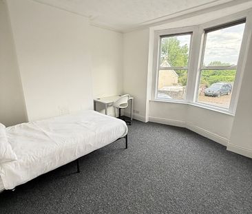 Room in a Shared House, Snowdon Road, BS16 - Photo 3