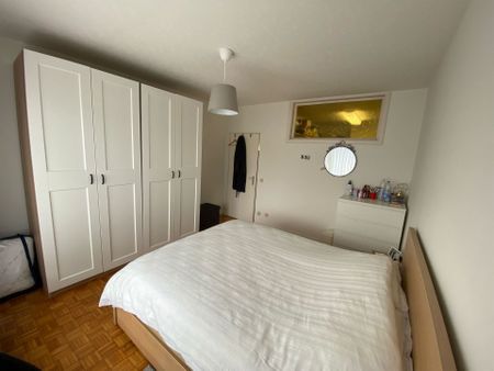 rustig gelegen 2 slpk-appartement met terras en garage - Photo 4