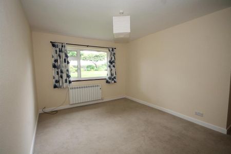 4 bedroom detached house to rent - Photo 5