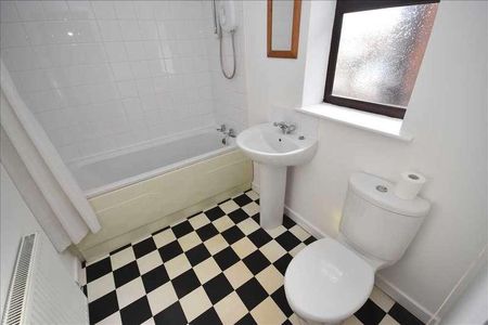 Eaves Lane, Chorley, PR6 - Photo 5