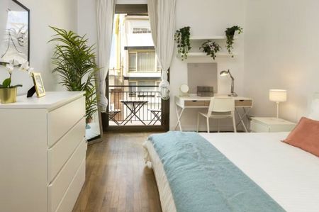 Carrer de Muntaner, Barcelona, Catalonia 08021 - Photo 3