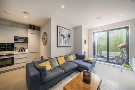 1 bedroom flat to rent - Photo 2
