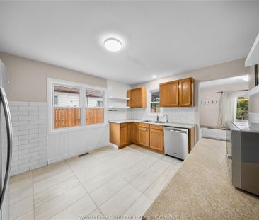 For Lease - 2682 CLEMENCEAU Boulevard, Windsor, Ontario - Photo 3