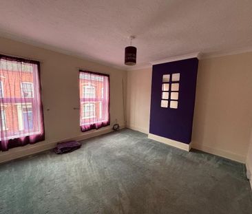 3 bedroom semi-detached house to rent - Photo 6